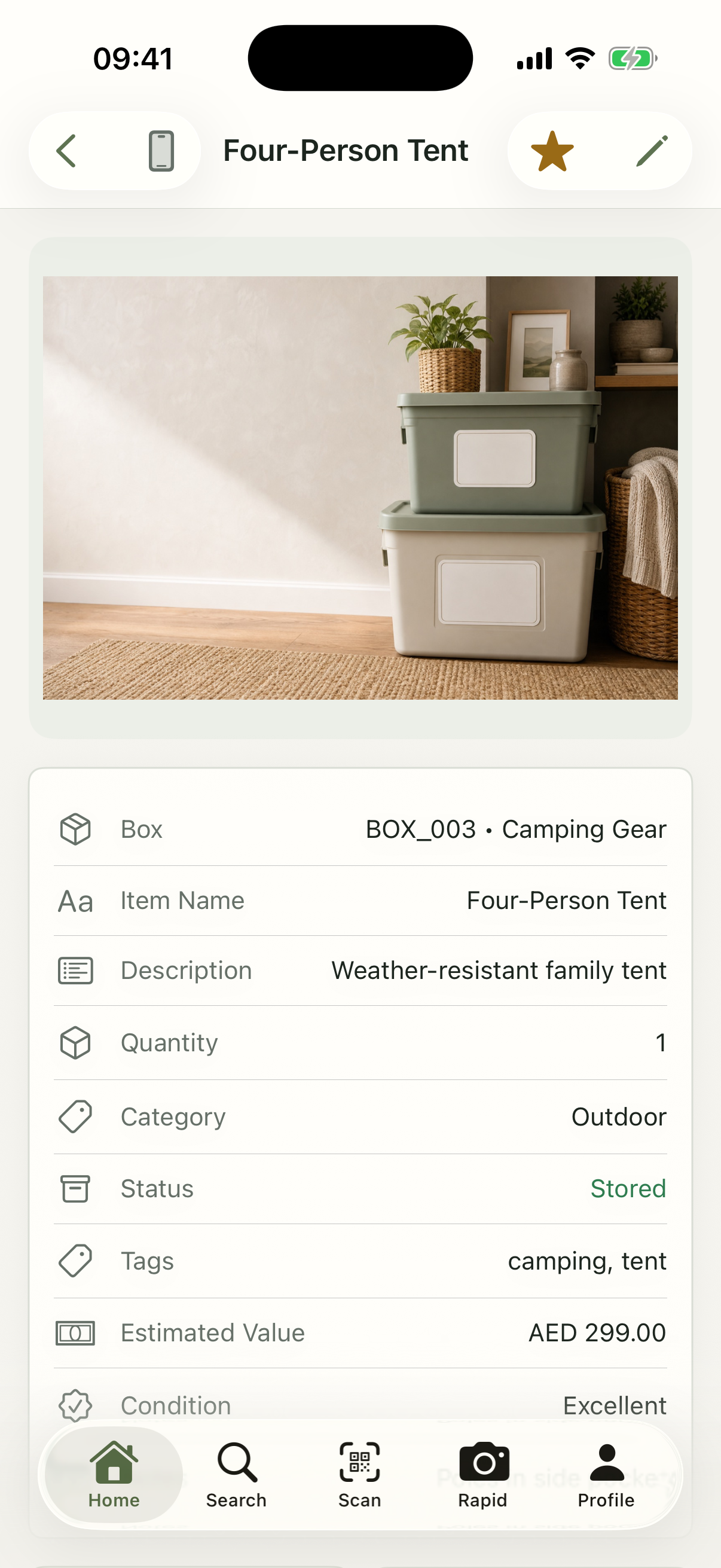 Item detail screen with a photo and useful information about a stored item.